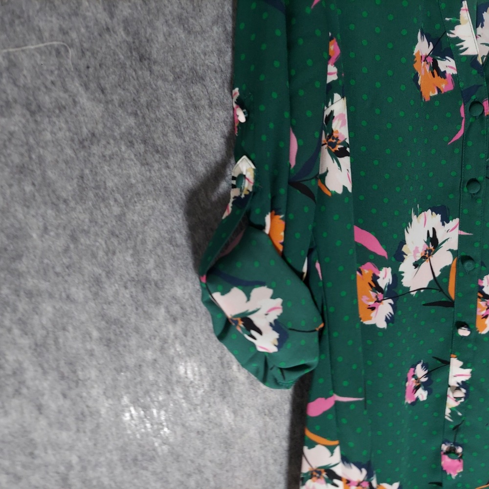 Express Womens Portofino Blouse S Green Floral Polka Dot Slim Roll Tab Top - Picture 2 of 8
